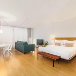 Dream On - Almada Lofts Apartman