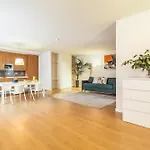 Dream On - Almada Lofts Apartman *